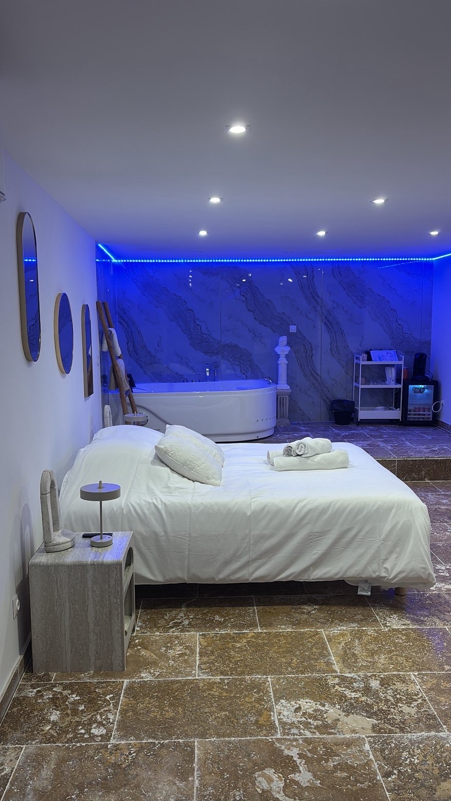 Jacuzzi privatif de la suite Dolce Notte